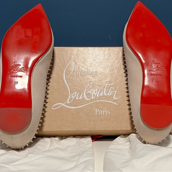 Christian Louboutin Nappa Suede Spikes Duvettina Ballerina Flats 39 Leche (NWT) - Picture 6 of 10